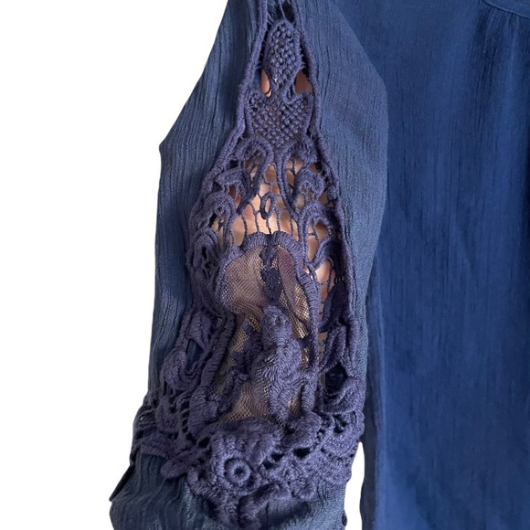 Unique Spectrum 3/4 Sleeves Boat Neckline Navy Blue Top size S/M - Picture 5 of 9